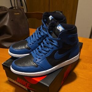 Nike Black and Blue Sneakers High-Top Classic